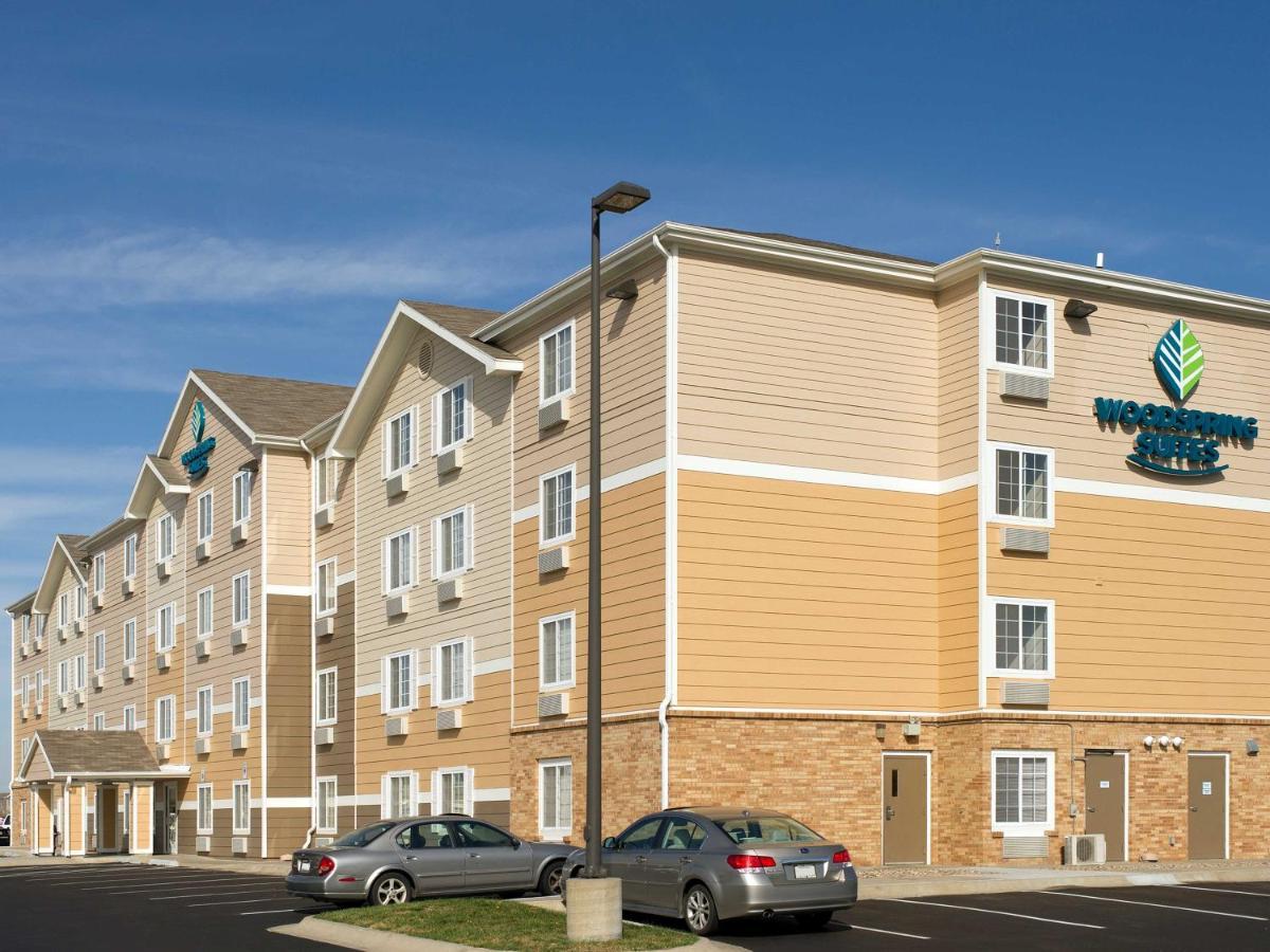Woodspring Suites Lincoln Northeast I-80 エクステリア 写真