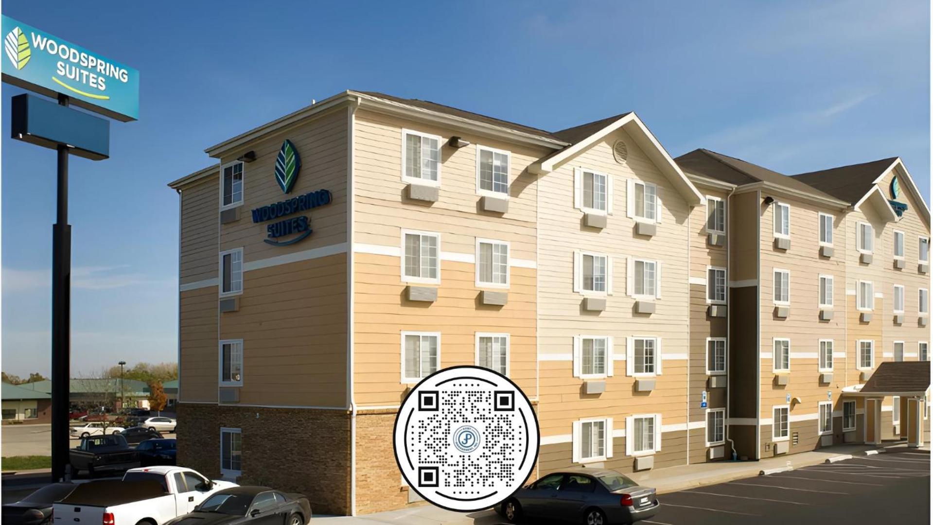 Woodspring Suites Lincoln Northeast I-80 エクステリア 写真